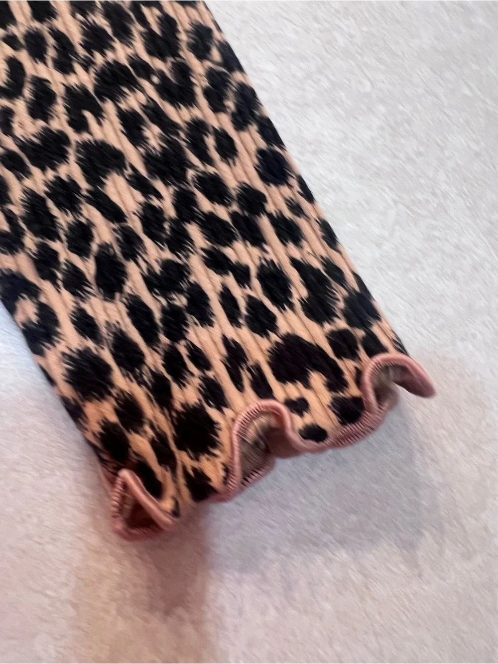 Old Navy Girls' Brown Leopard Print Long Sleeve Top (k)